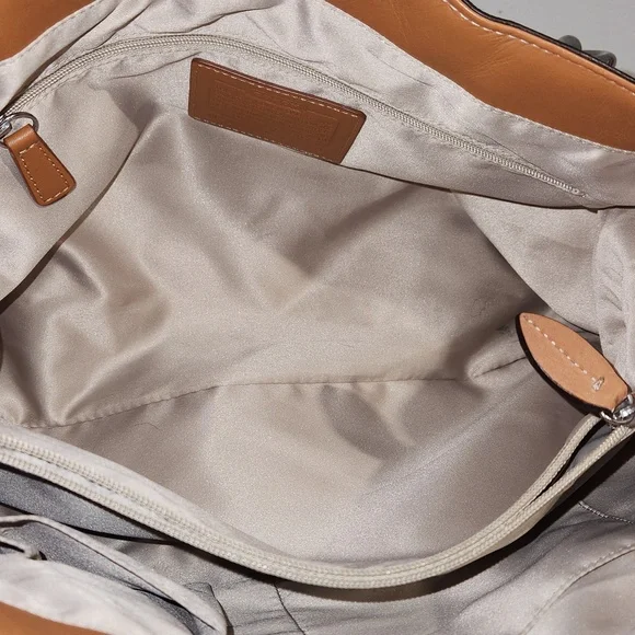 Coach - Picture 11 of 15